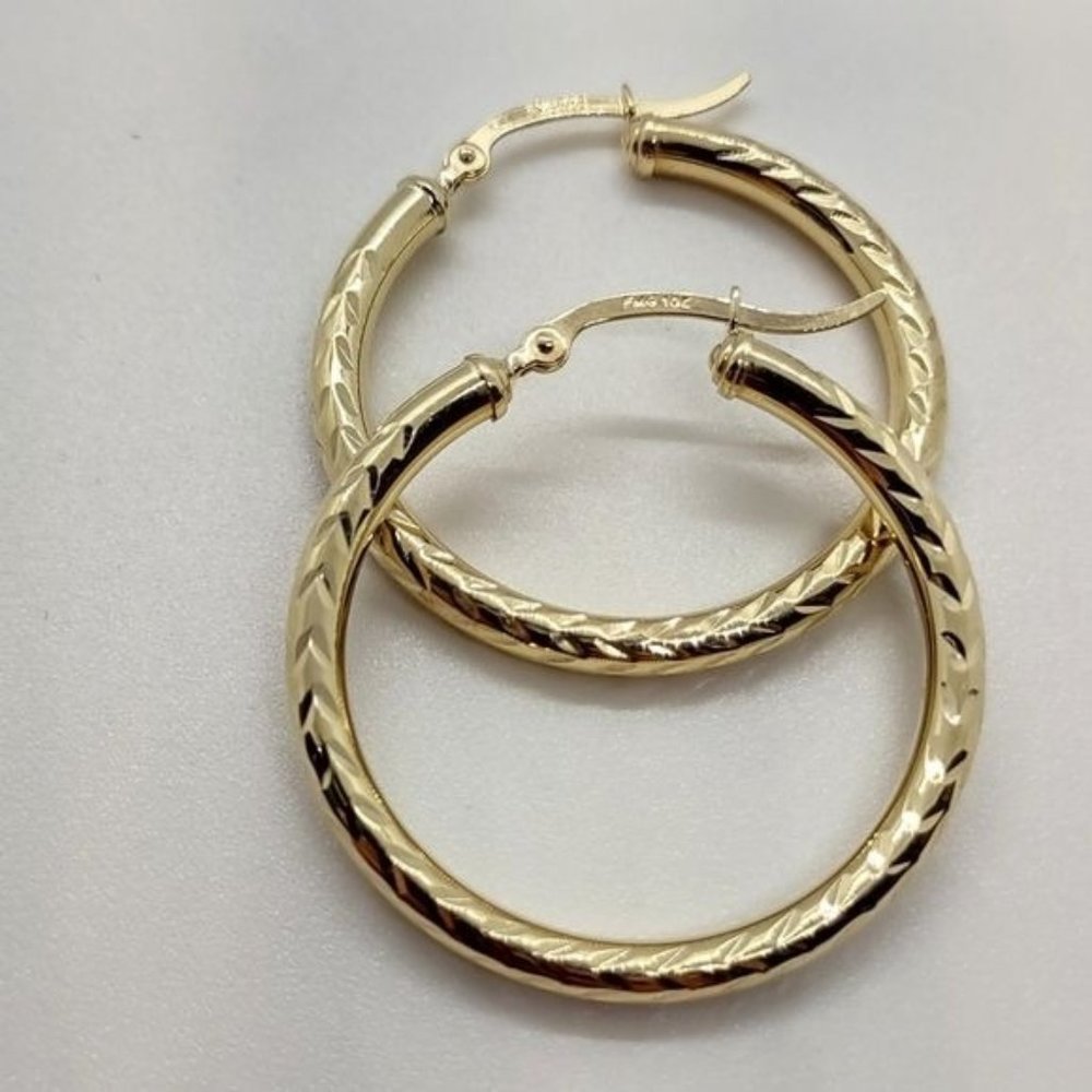 "FG-04" Hollow Hoop Earrings 10K Yellow Gold